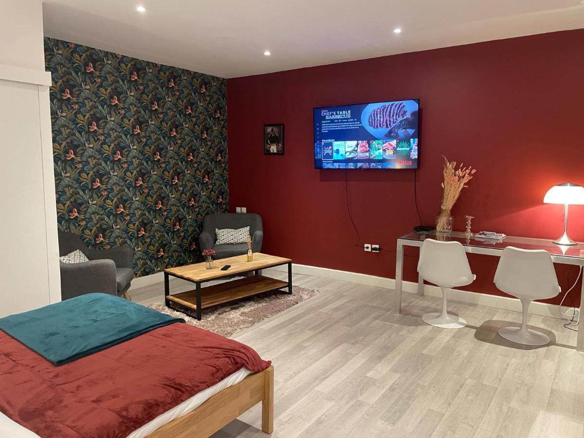 Le Relais Du Petit Lion Apartman Blois Kültér fotó