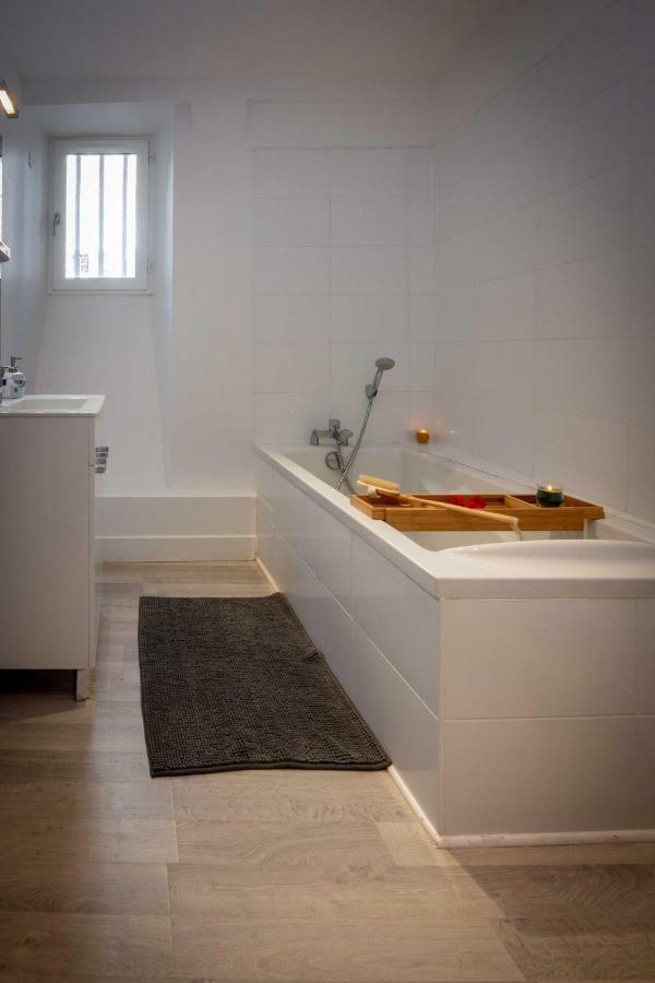 Le Relais Du Petit Lion Apartman Blois Kültér fotó